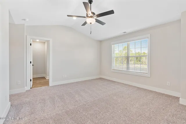 $393,900 | 124 Umbrella Palm Drive, Hampstead, NC 28443