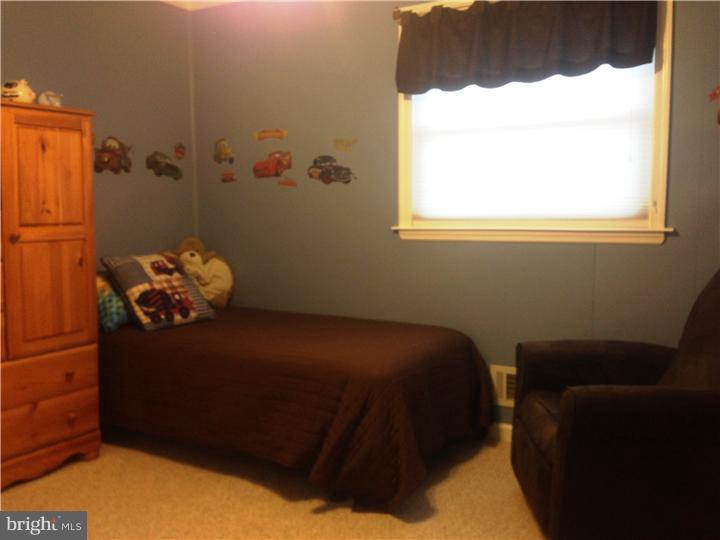 44 Elmont Road Hamilton, NJ 08610 - Photo 12 of 20