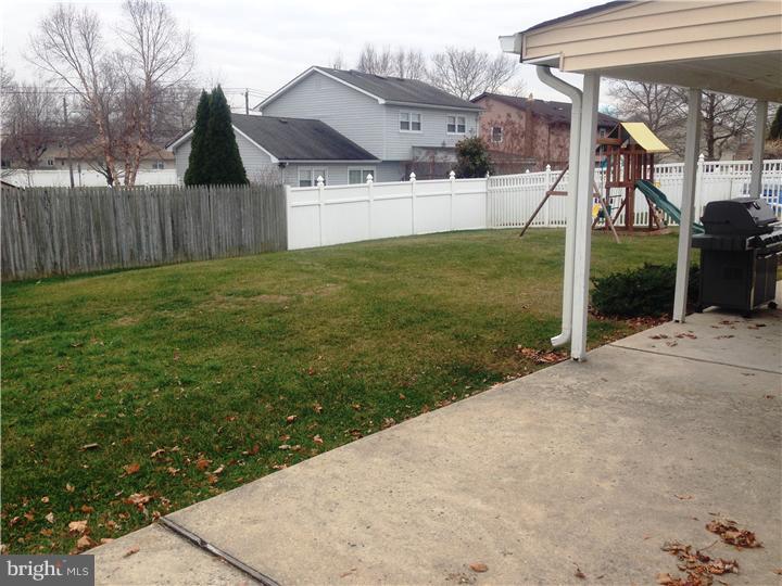 44 Elmont Road Hamilton, NJ 08610 - Photo 19 of 20 Patio