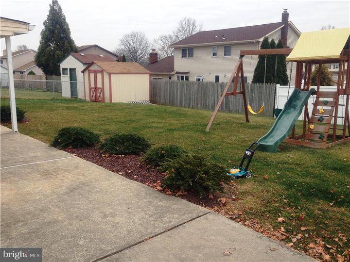 44 Elmont Road Hamilton, NJ 08610 - Photo 20 of 20 Back Yard