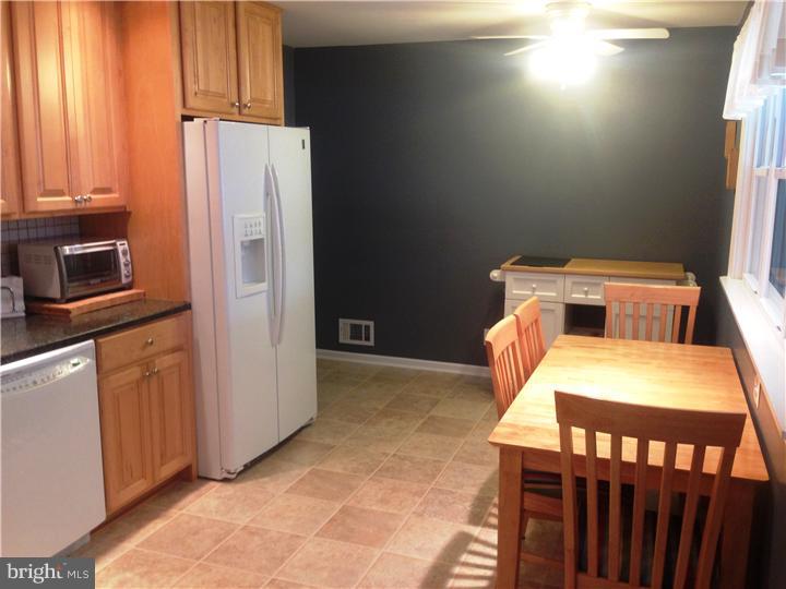 44 Elmont Road Hamilton, NJ 08610 - Photo 5 of 20 Kitchen