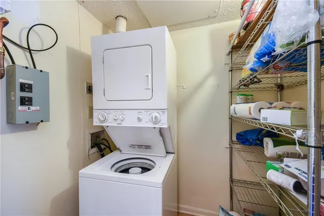 $1,750 | 3115 Tom Green Street, Unit 404, Austin, TX 78705