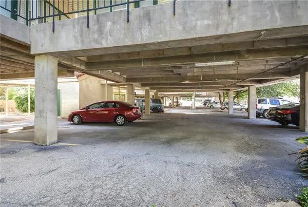 $1,695 | 3115 Tom Green Street, Unit 404, Austin, TX 78705