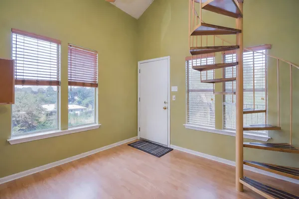 $1,695 | 3115 Tom Green Street, Unit 404, Austin, TX 78705