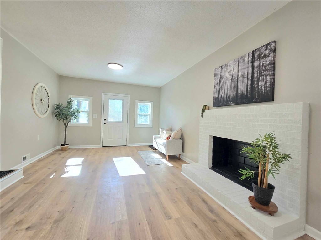 140 State Rd S-37-204 Seneca, SC 29678 - Photo 16 of 32