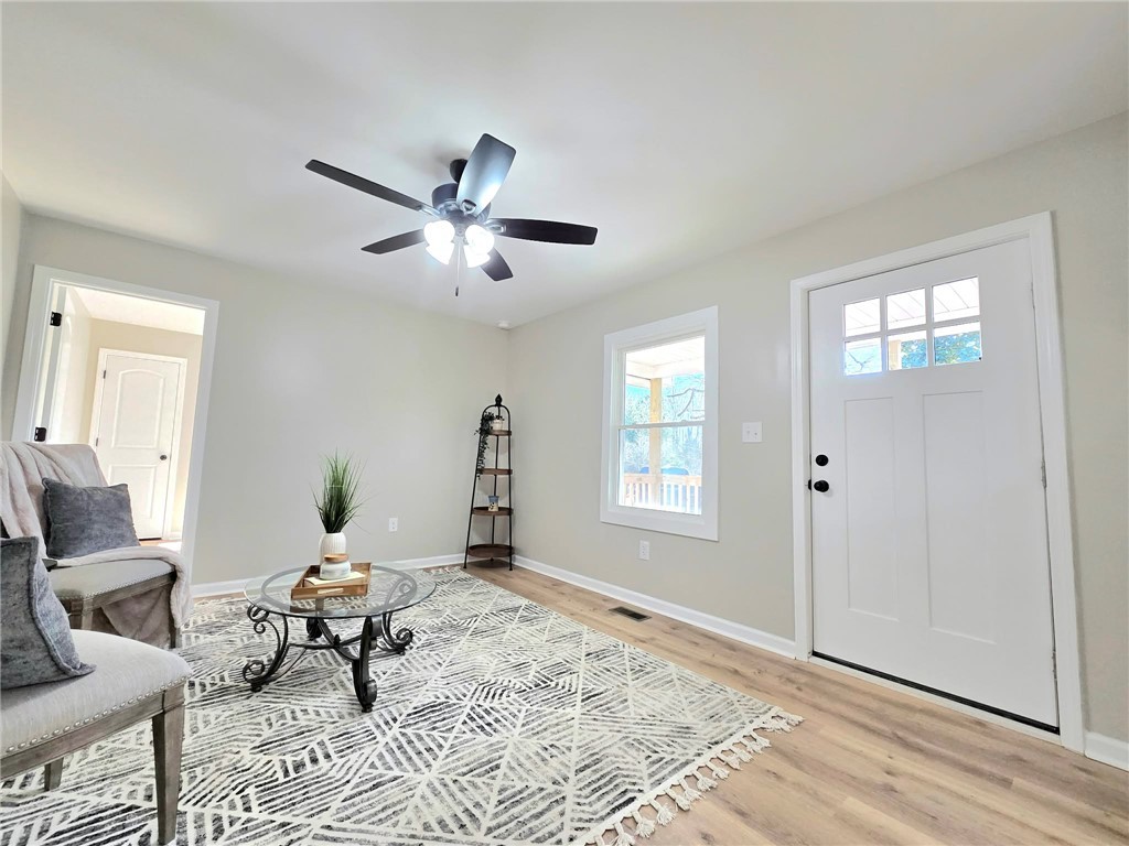 140 State Rd S-37-204 Seneca, SC 29678 - Photo 3 of 32