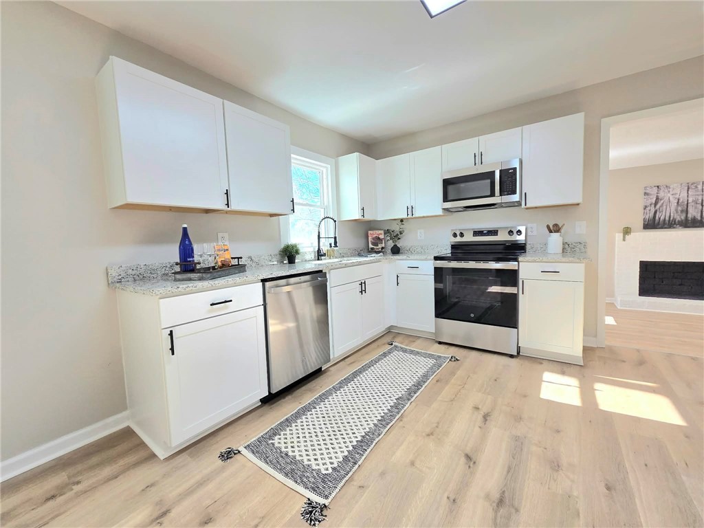 140 State Rd S-37-204 Seneca, SC 29678 - Photo 7 of 32