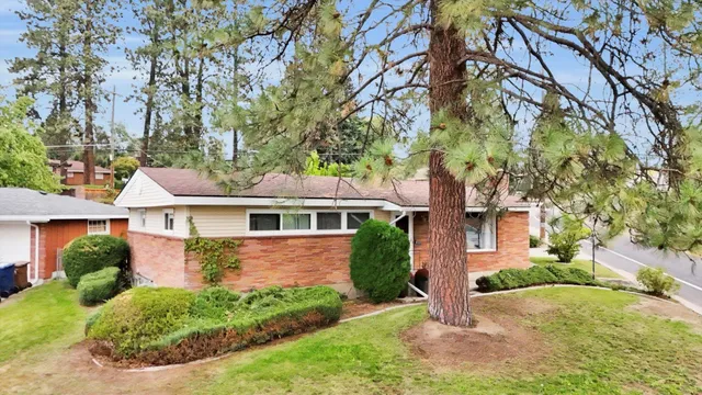 $425,000 | 5504 North Forest Boulevard, Spokane, WA 99205