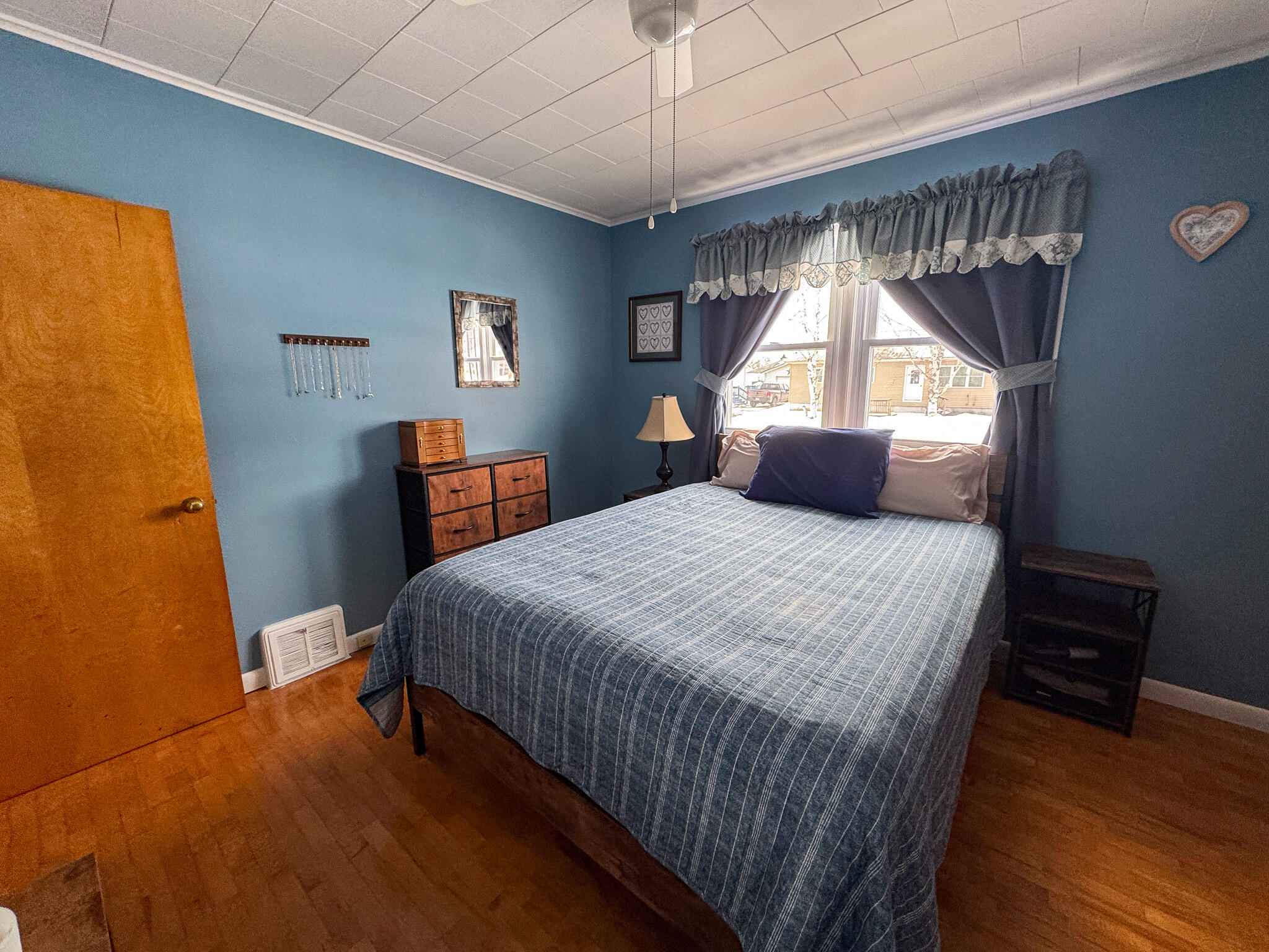 9 Grove Street East Millinocket, ME 04430 - Photo 12 of 27 10
