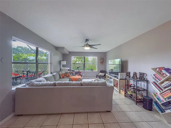 $284,900 | 6102 Wheatley Court, Boynton Beach, FL 33436