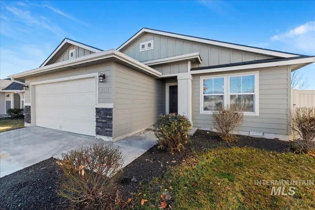 $374,990 | 3037 South Saratov Avenue, Kuna, ID 83634