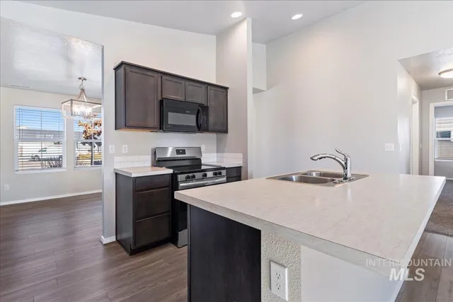 $374,990 | 3037 South Saratov Avenue, Kuna, ID 83634