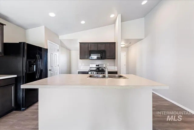 $374,990 | 3037 South Saratov Avenue, Kuna, ID 83634