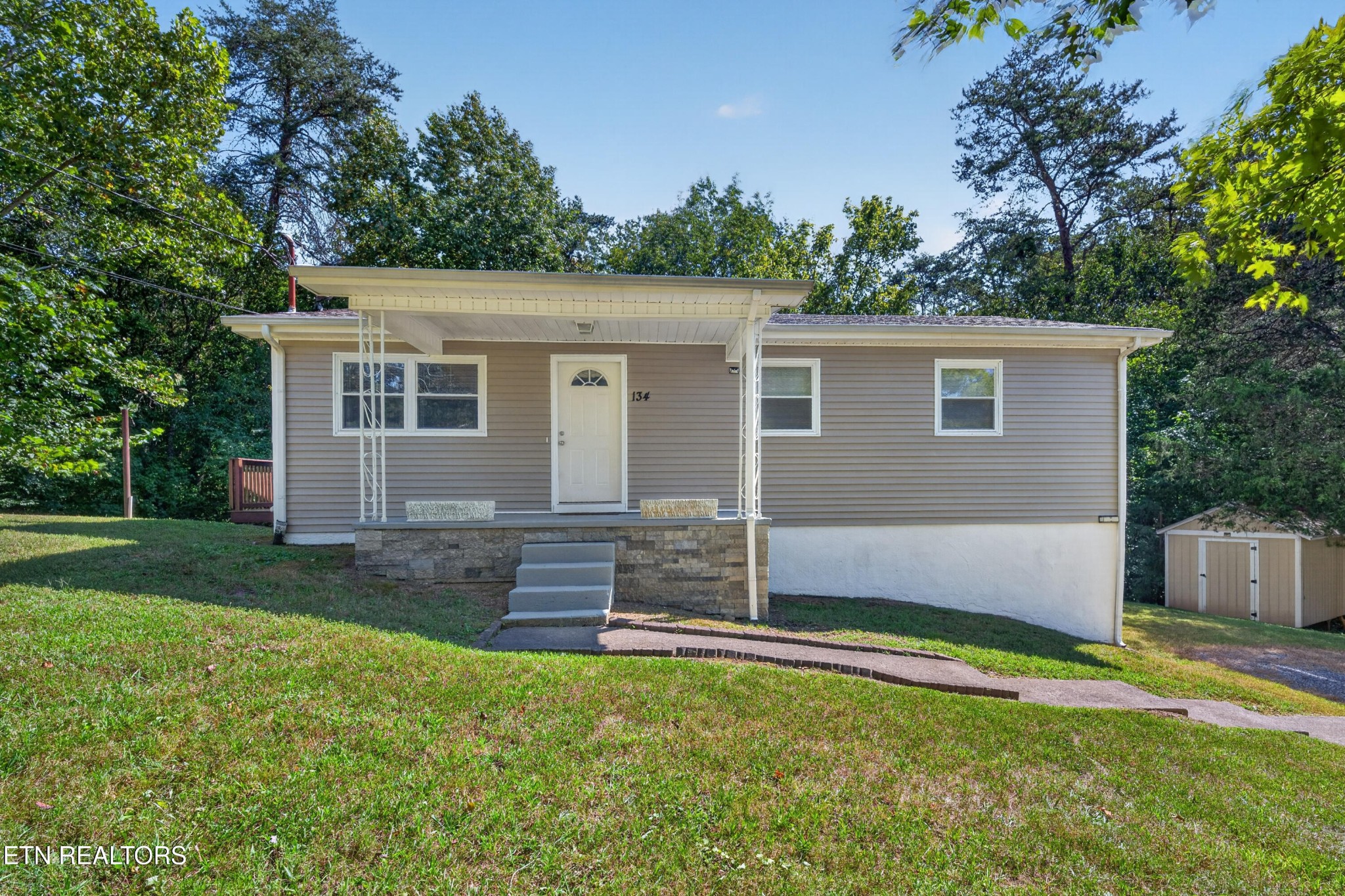 134 Pine Ridge Road Heiskell, TN 37754 - Photo 1 of 35 Gallery Image 1