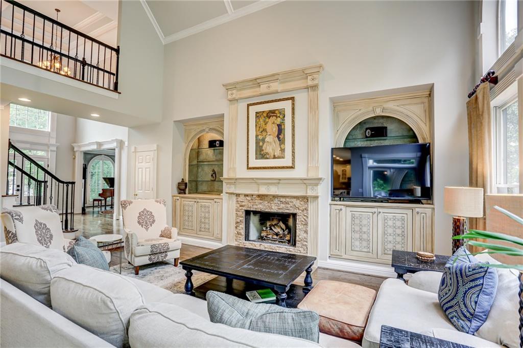 5940 Whitestone Lane Suwanee, GA 30024 - Photo 3 of 56