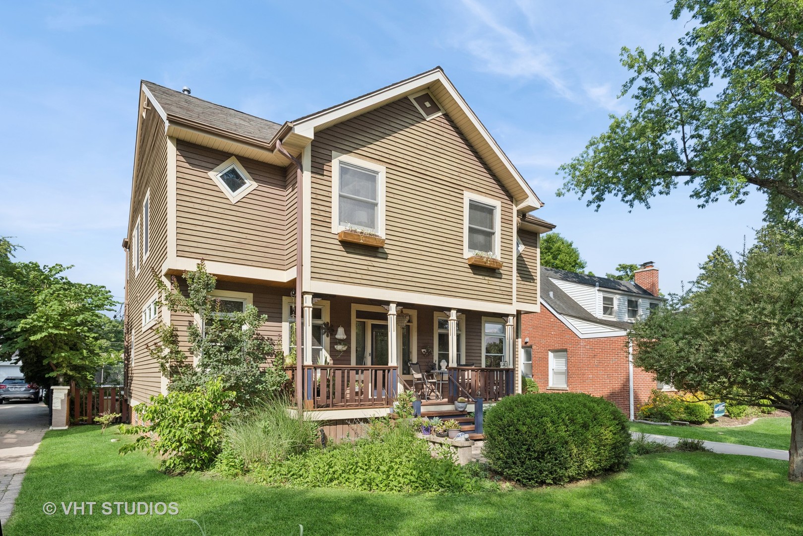 580 Selborne Road Riverside, IL 60546 - Photo 1 of 31