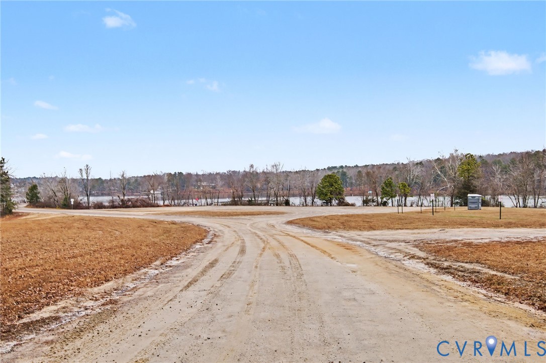 4401 Olgers Road Sutherland, VA 23885 - Photo 36 of 36 Just over a half mile to the Lake