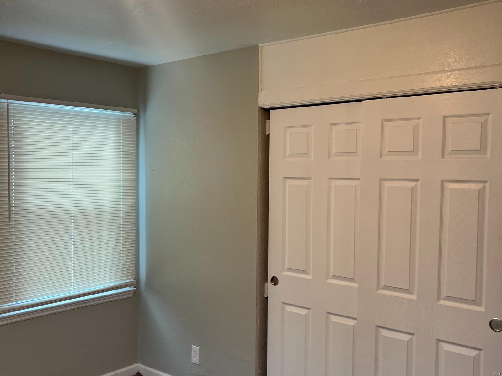 332 Banff Circle St. Louis, MO 63137 - Photo 11 of 14