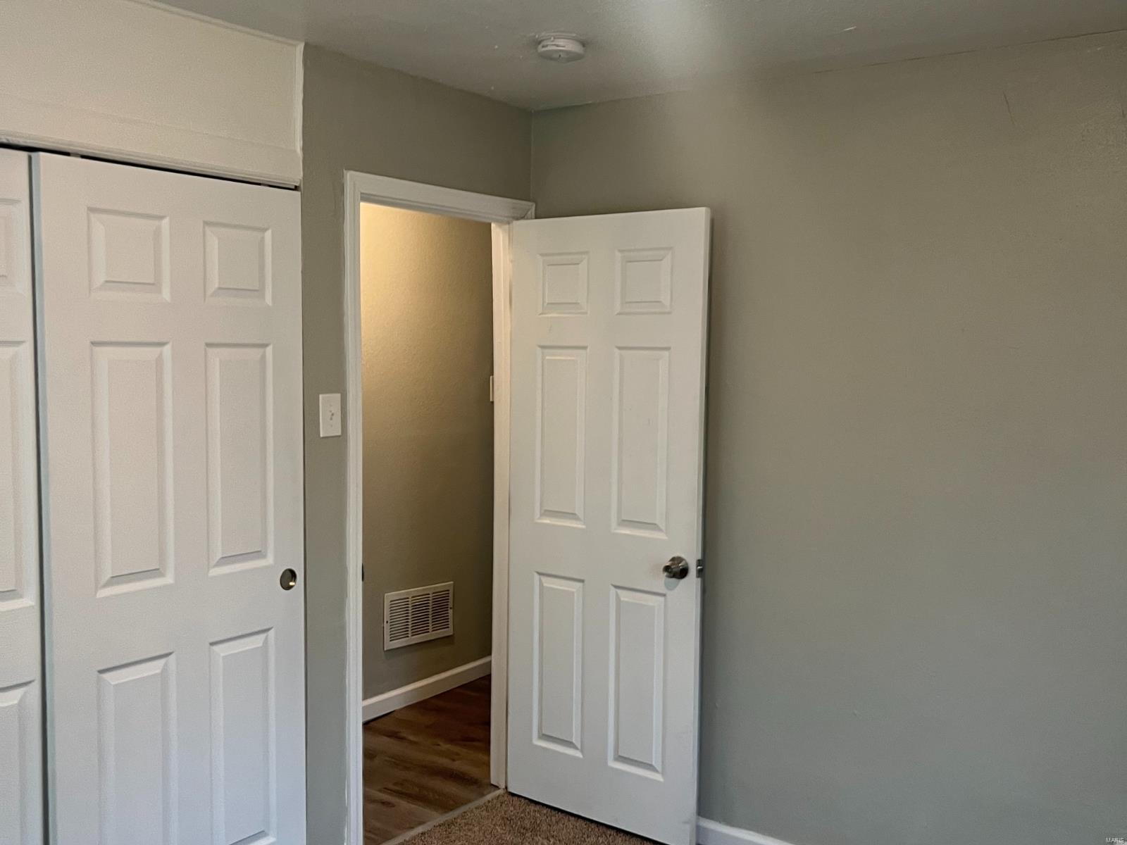 332 Banff Circle St. Louis, MO 63137 - Photo 9 of 14