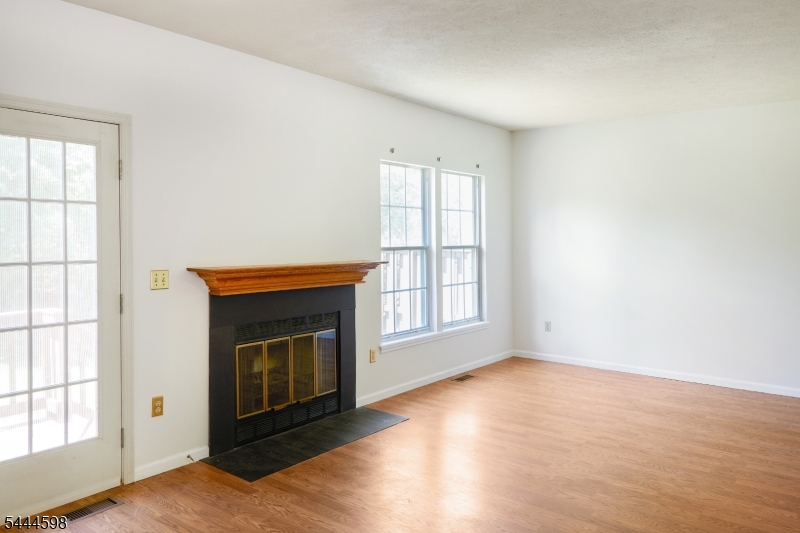 53 Castleton Road Princeton, NJ 08540 - Photo 11 of 24