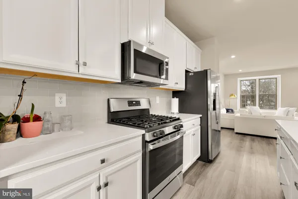 $3,400 | 9639 Tall Oaks Road, Montgomery Village, MD 20886