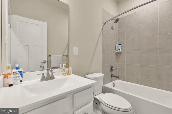 $3,400 | 9639 Tall Oaks Road, Montgomery Village, MD 20886
