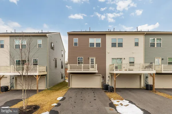 $3,400 | 9639 Tall Oaks Road, Montgomery Village, MD 20886