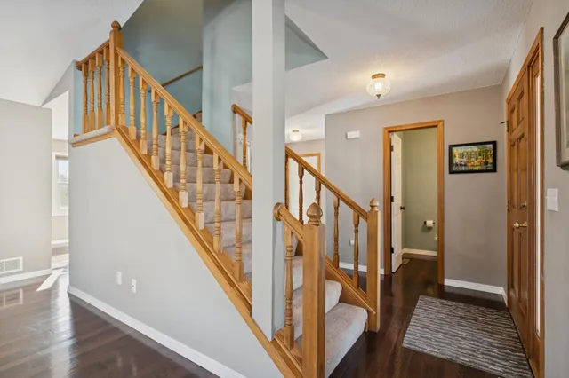 $550,000 | 15335 67th Avenue North, Maple Grove, MN 55311