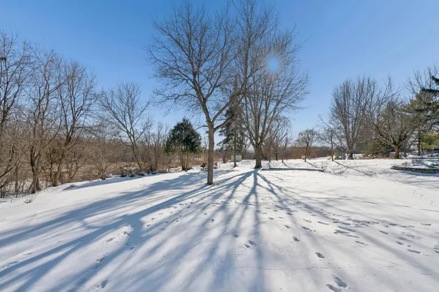 $550,000 | 15335 67th Avenue North, Maple Grove, MN 55311