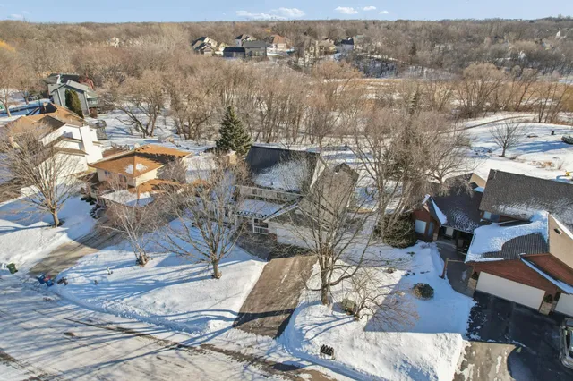 $550,000 | 15335 67th Avenue North, Maple Grove, MN 55311