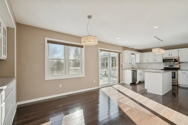 $550,000 | 15335 67th Avenue North, Maple Grove, MN 55311