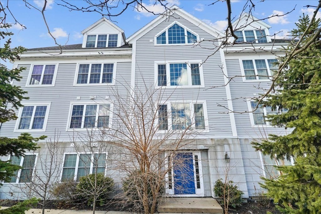 103 Elliott Street, Unit 12 Beverly, MA 01915 - Photo 22 of 25 front view of a building