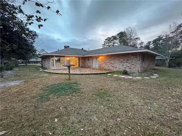 $2,800 | 114 Oak Drive, Covington, LA 70433