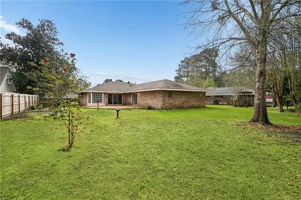 $2,600 | 114 Oak Drive, Covington, LA 70433