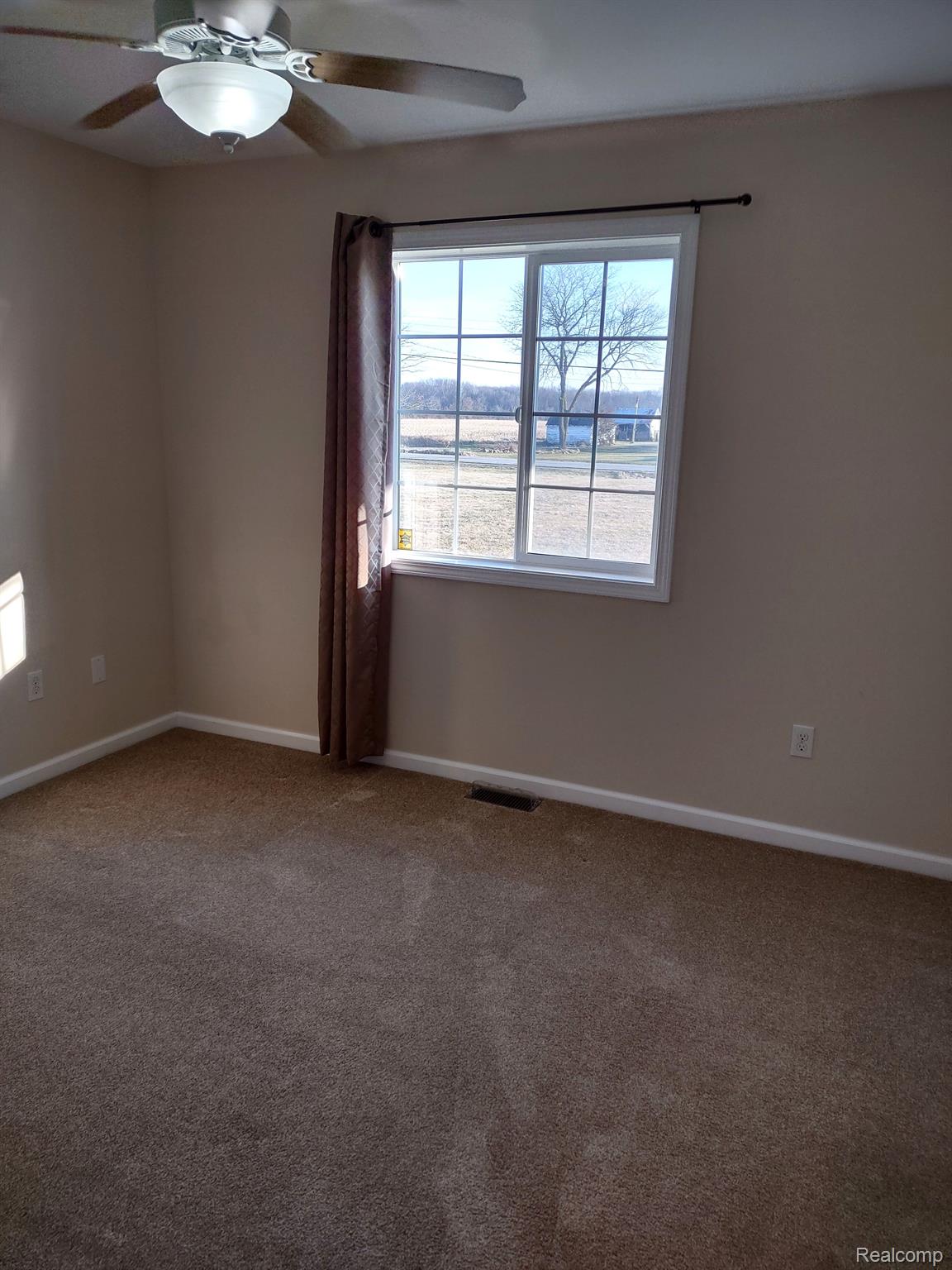 6504 Reid Road Swartz Creek, MI 48473 - Photo 18 of 34 Gallery Image 18