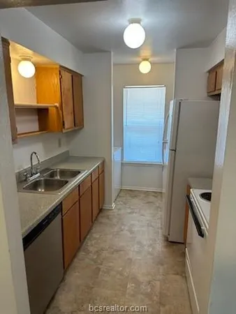 $1,125 | 2413 Long Drive, Unit A, Bryan, TX 77802