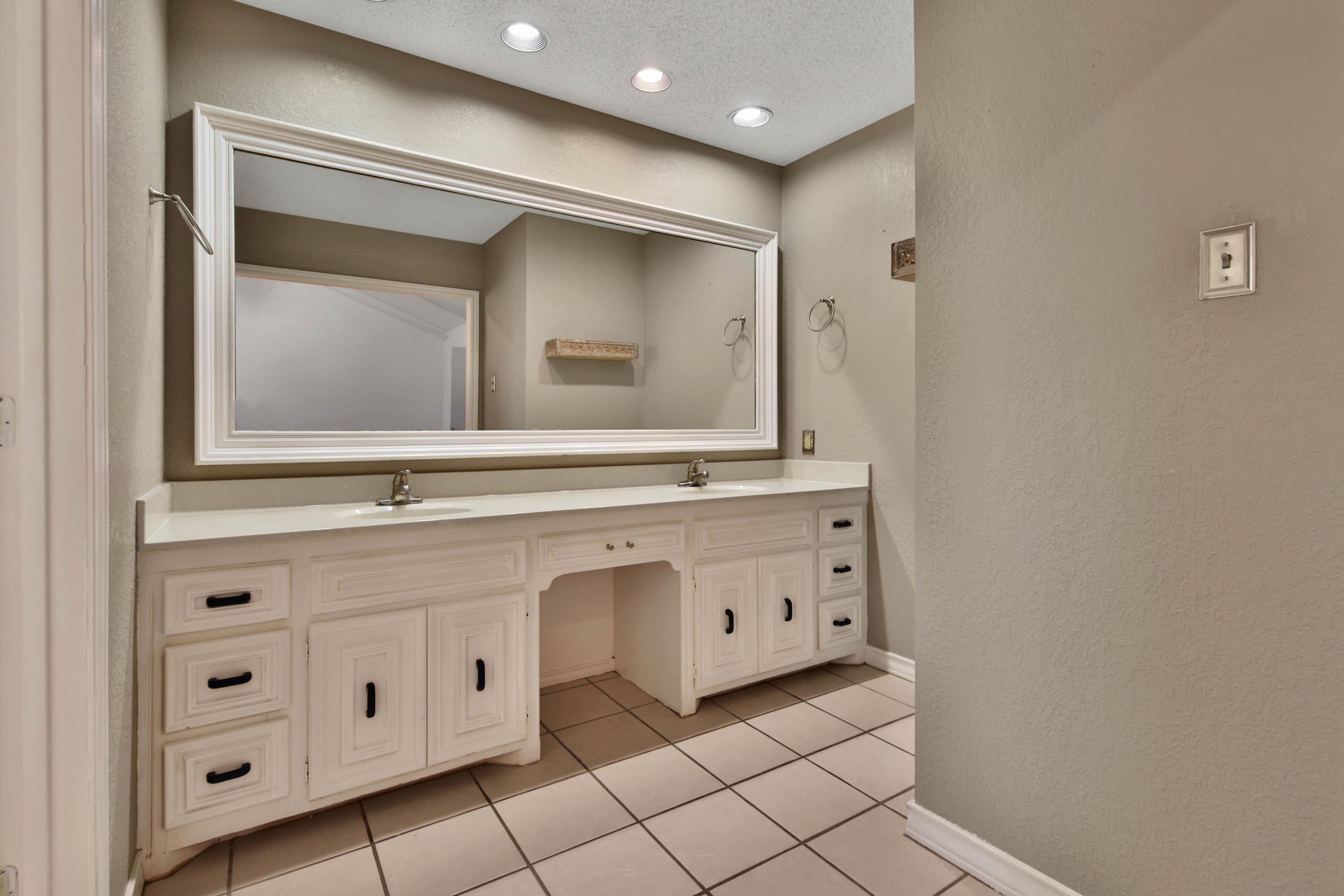 4502 8th Street Lubbock, TX 79416 - Photo 33 of 39 1L1A3792
