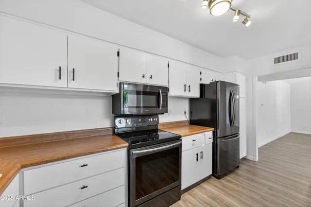 $249,900 | 3655 North 5th Avenue, Unit 105, Phoenix, AZ 85013