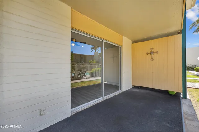 a view of an entryway