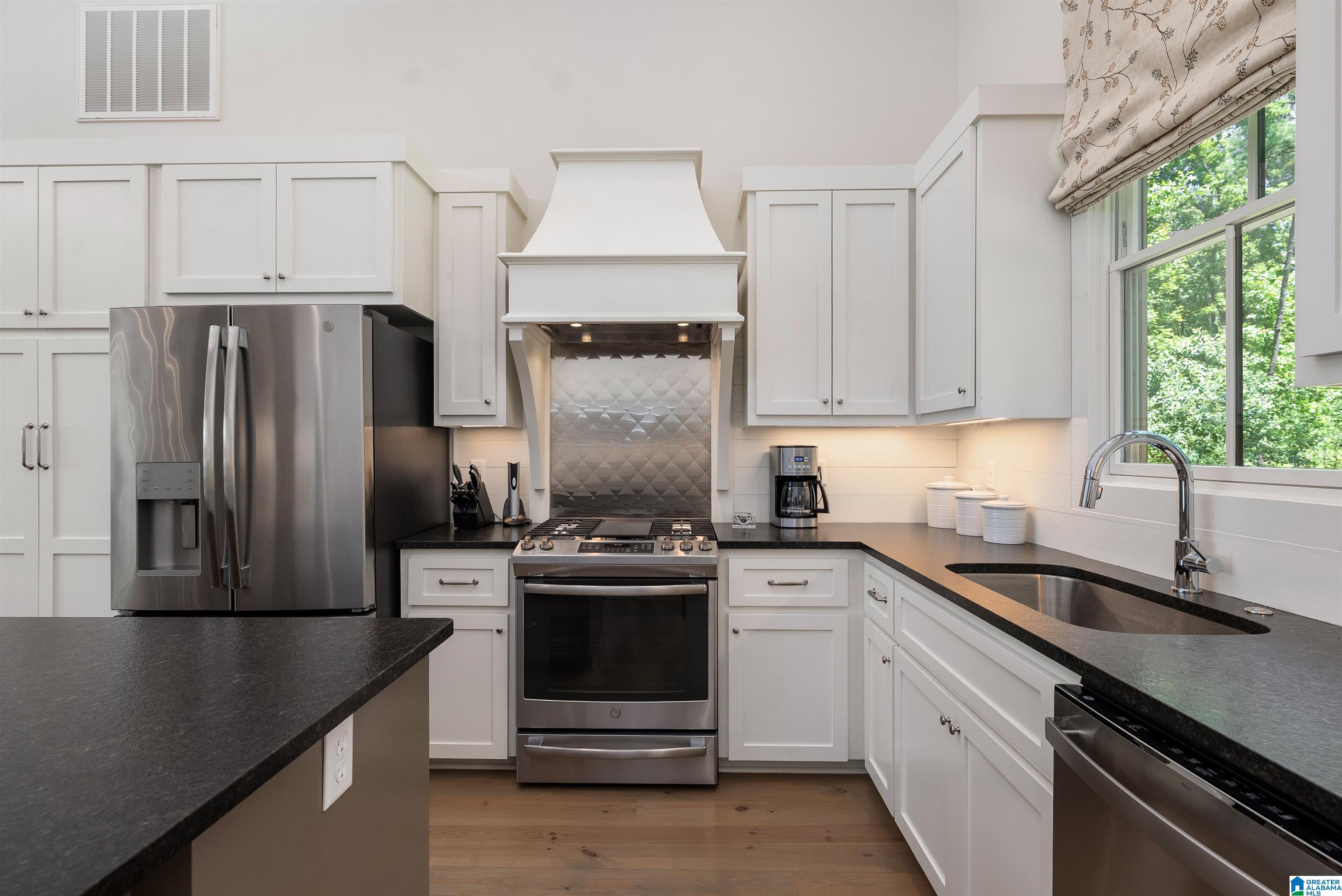 118 Canoe Point Eclectic, AL 36024 - Photo 14 of 60