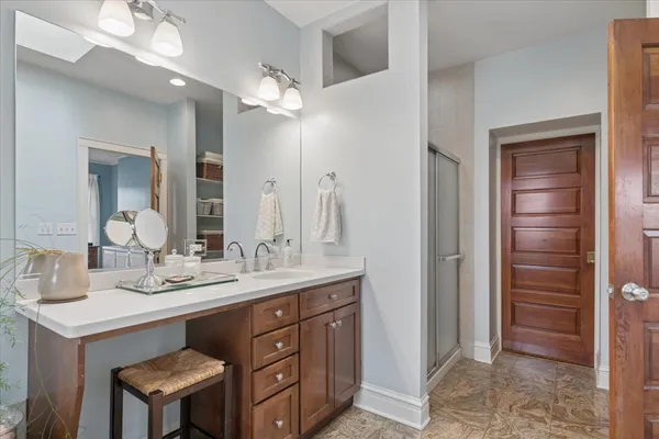 $895,000 | 811 Clarence Avenue, Oak Park, IL 60304