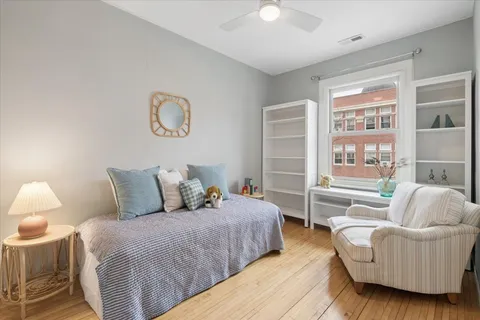 $895,000 | 811 Clarence Avenue, Oak Park, IL 60304