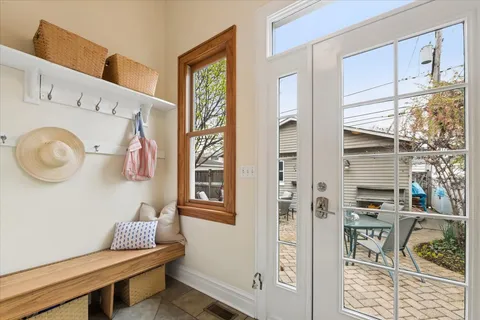 $895,000 | 811 Clarence Avenue, Oak Park, IL 60304