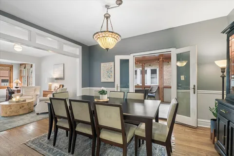 $895,000 | 811 Clarence Avenue, Oak Park, IL 60304