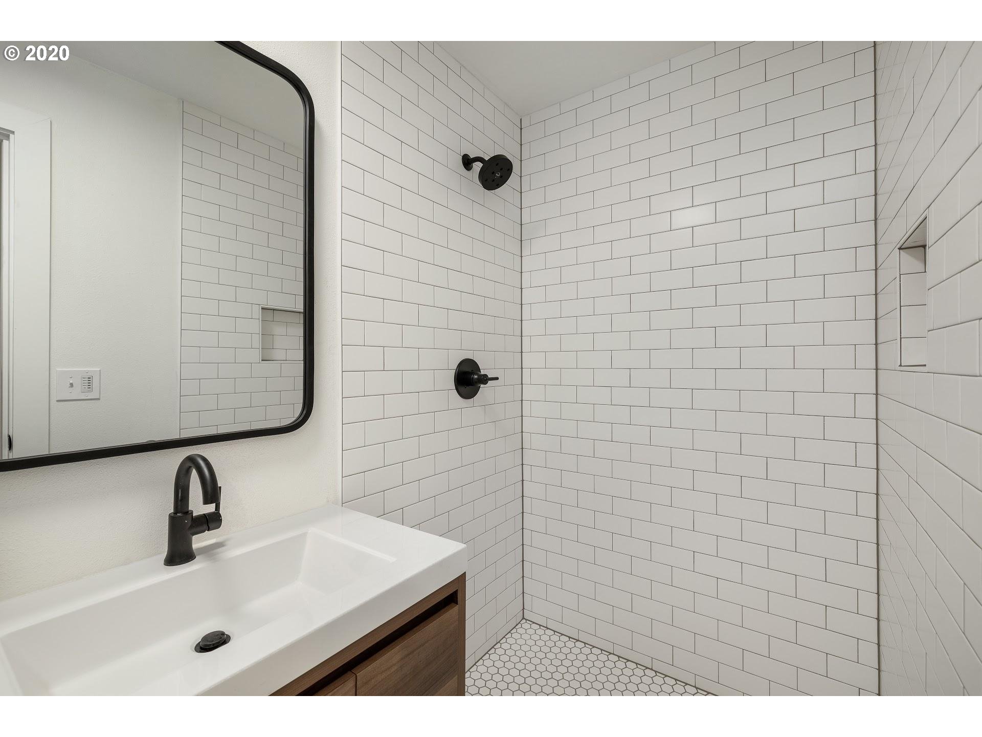 3945 Southwest Pendleton Street Portland, OR 97221 - Photo 22 of 32 Gallery Image 22