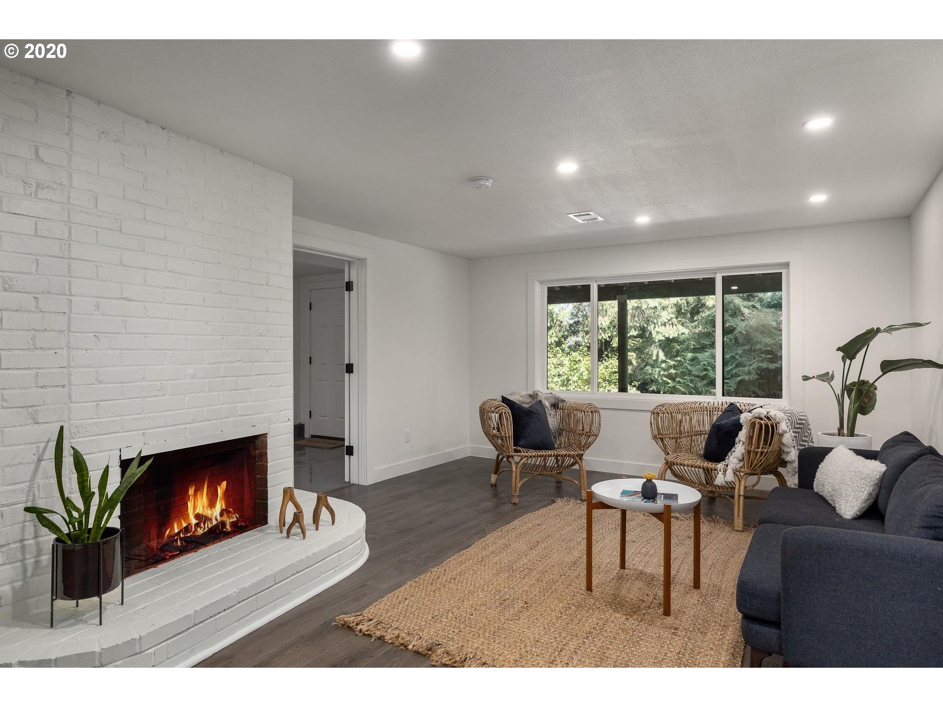3945 Southwest Pendleton Street Portland, OR 97221 - Photo 23 of 32 Gallery Image 23