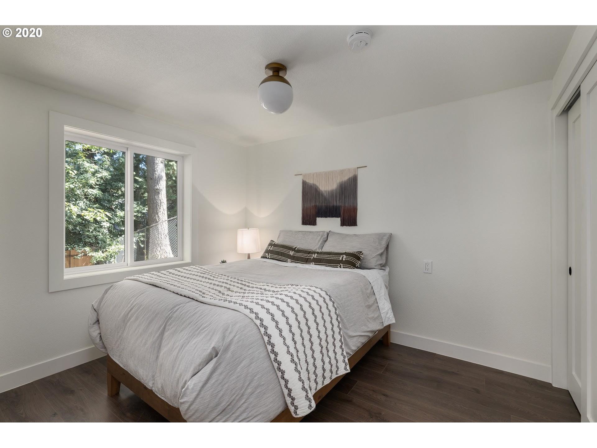 3945 Southwest Pendleton Street Portland, OR 97221 - Photo 27 of 32 Gallery Image 27