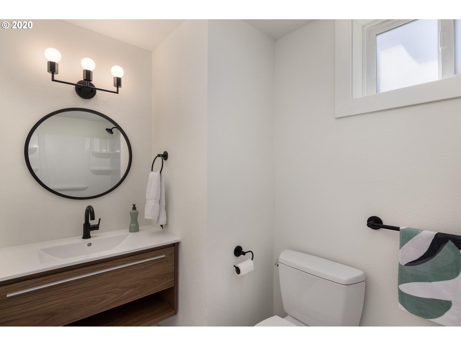 3945 Southwest Pendleton Street Portland, OR 97221 - Photo 29 of 32 Gallery Image 29