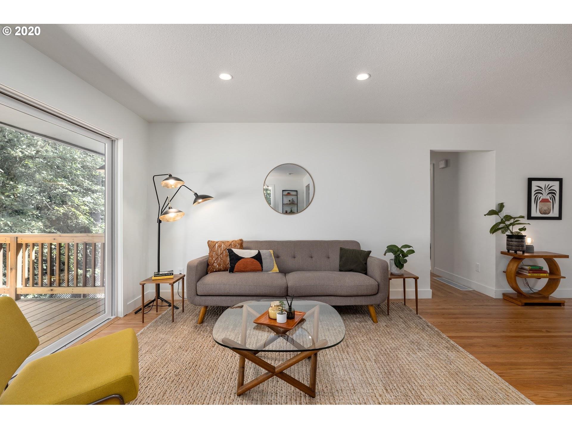 3945 Southwest Pendleton Street Portland, OR 97221 - Photo 8 of 32 Gallery Image 8