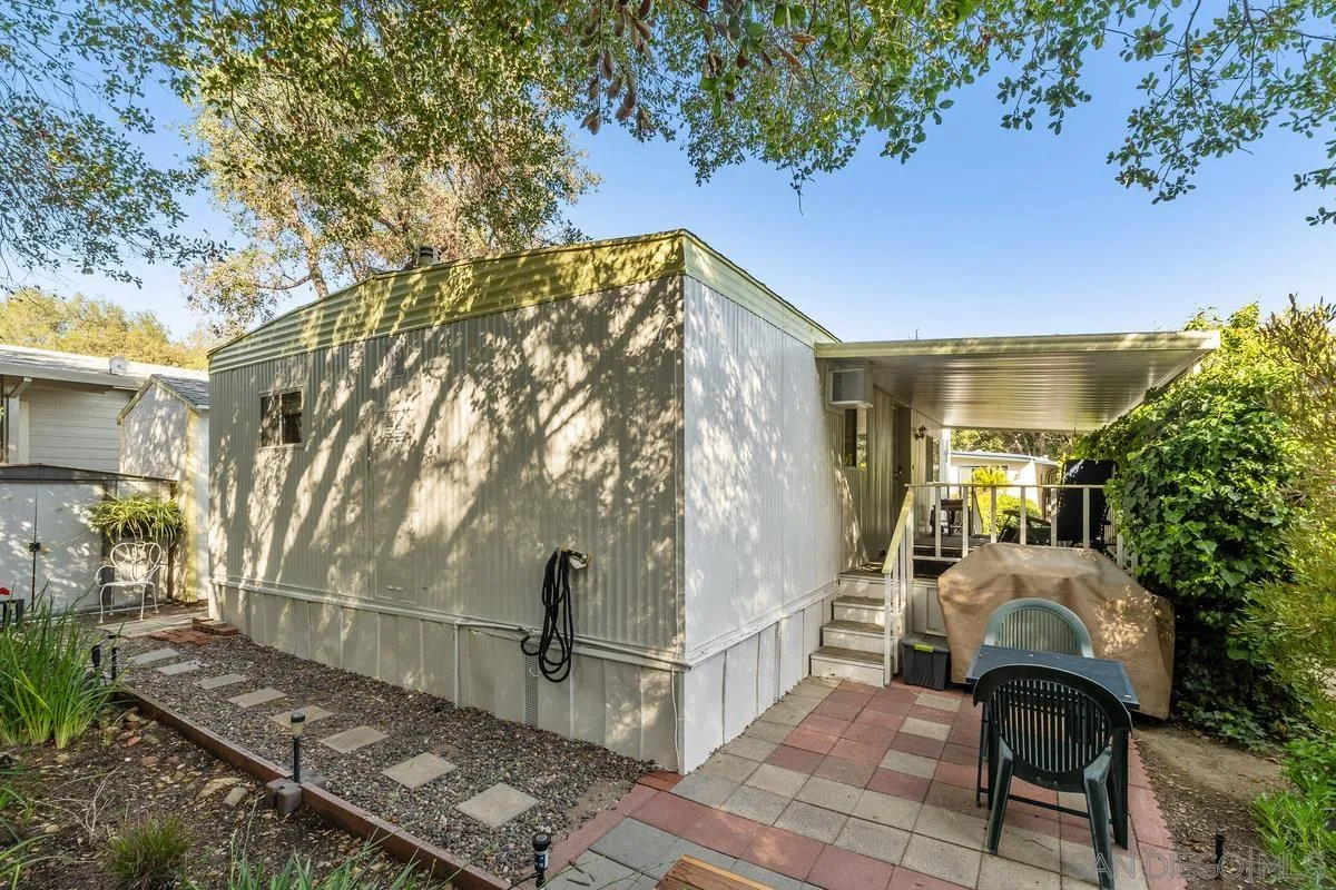 4747 Oak Crest Road, Unit 39 Fallbrook, CA 92028 - Photo 28 of 38 a view of backyard with a patio